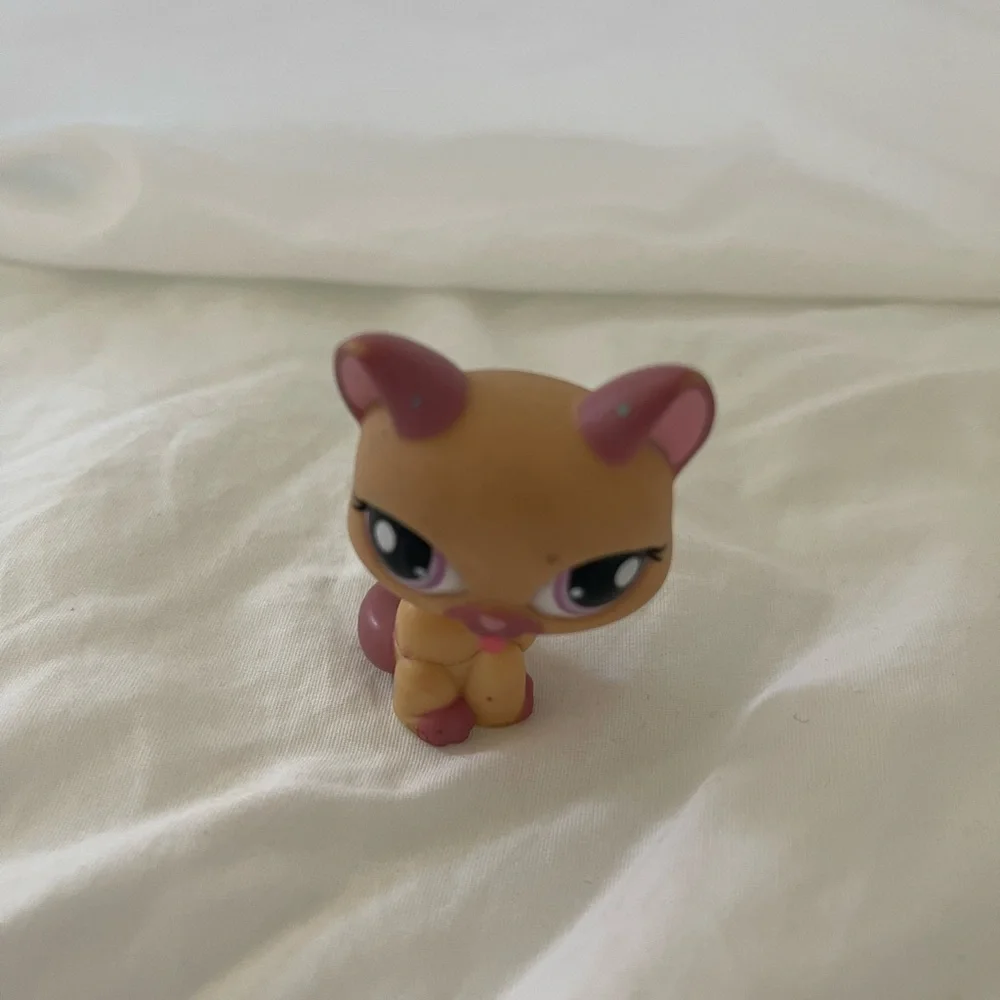 Littlest Pet Shop Cat #1468, Authentic paw up cat